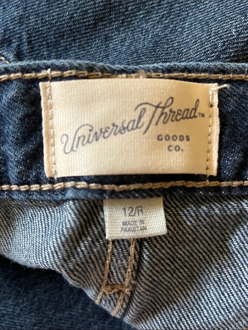 Universal Threads Barrel Ankle Jeans - Dark Wash 12 - Picture 3 of 8